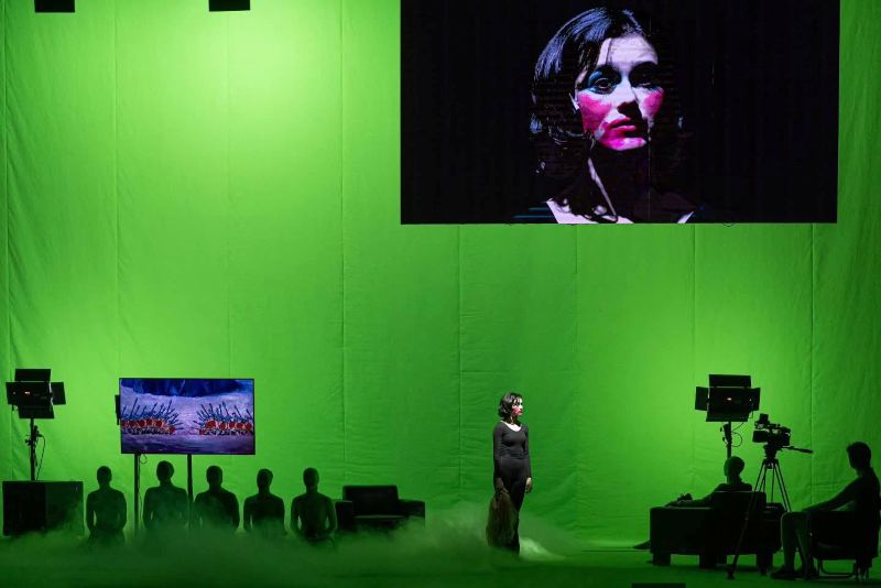 «Троянство». Театр ім. І. Франка, режисер Давид Петросян