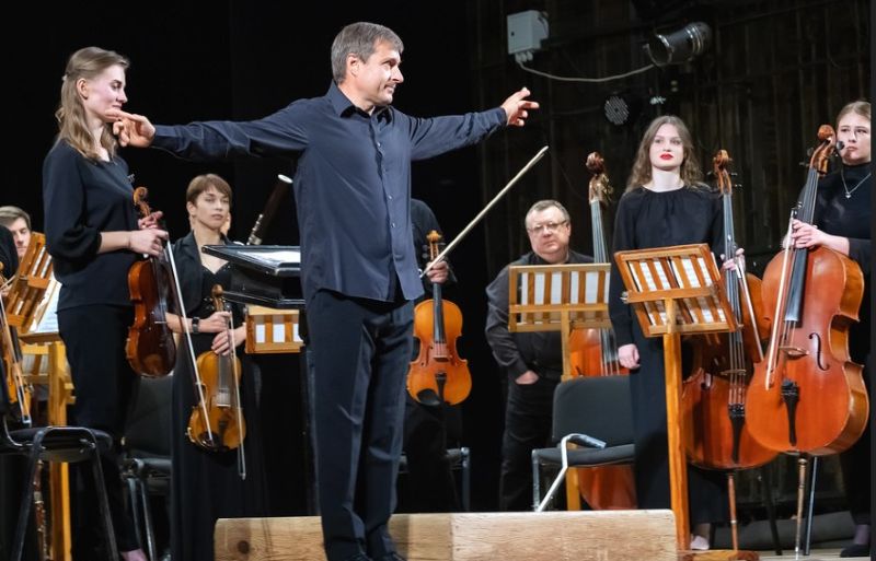 ТРИ СИМФОНІЇ ГАЙДНА У ФІЛАРМОНІЙНОМУ ЦЕНТРІ: МУЗИКА, ЩО ДАРУЄ СВІТЛО